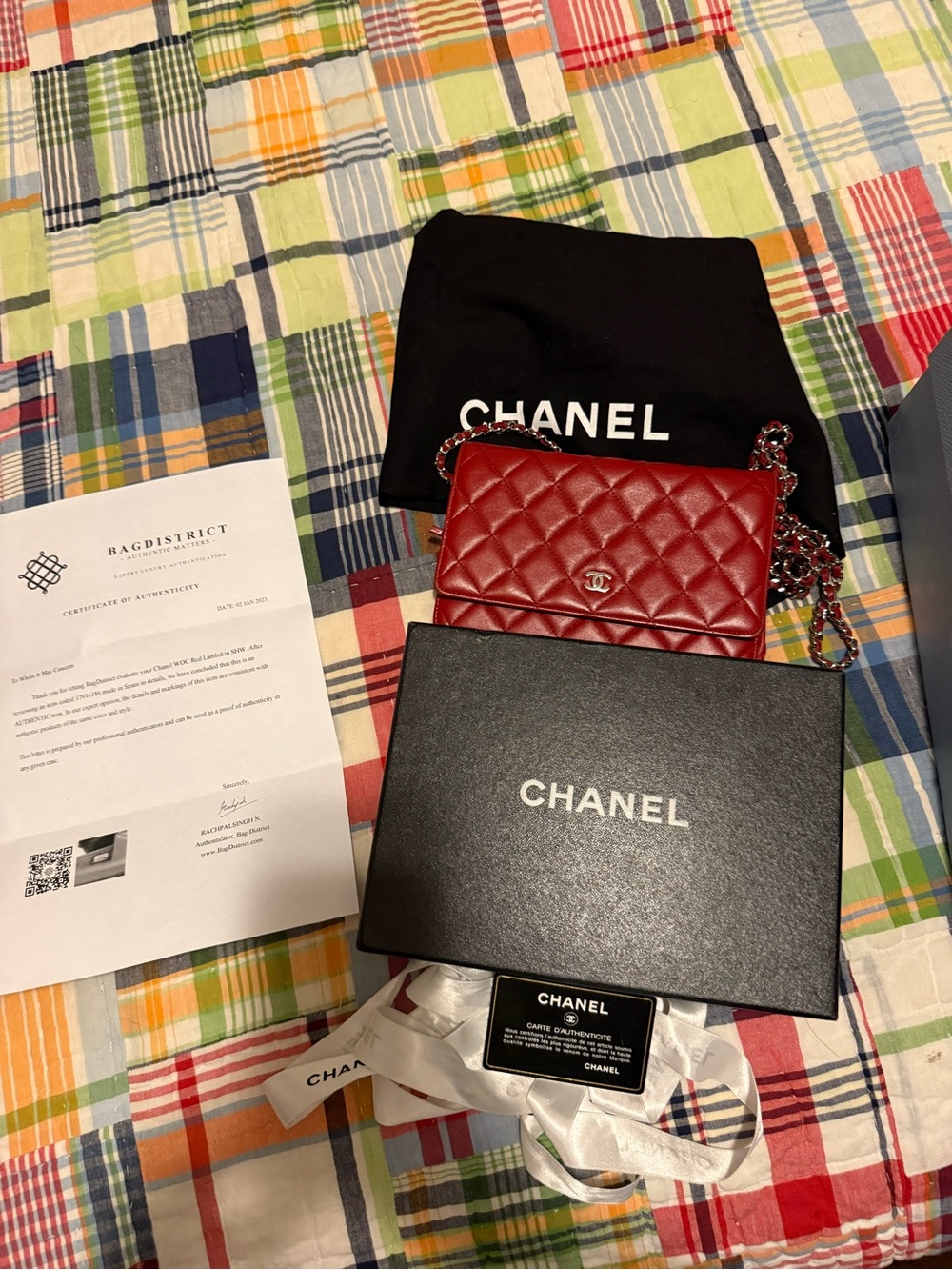 CHANEL Quilted Leather Chain Card Holder Wallet in Burgundy Red - Picture 9 of 9